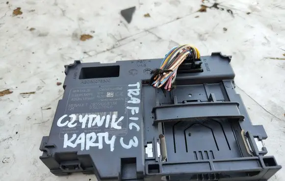 Renault Trafic III (X82) Ignition key card reader 285906813R