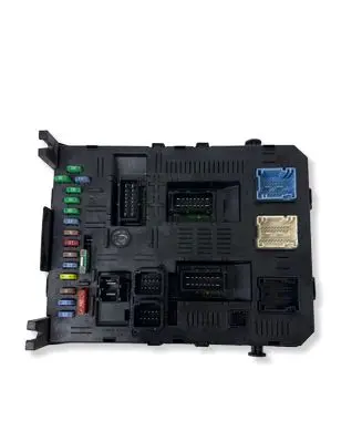 Citroen C4 I Fuse module 216761594