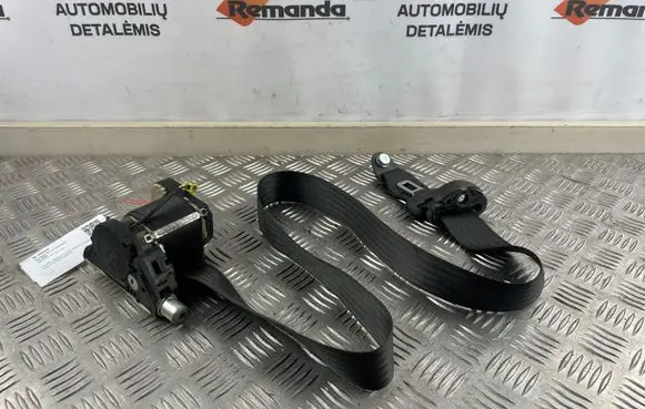 Iveco Daily 35 - 40.10 Front seatbelt