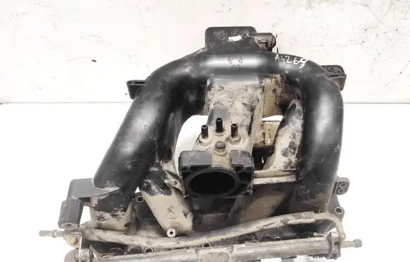 Ford Mondeo MK II Intake manifold 988F9424LB