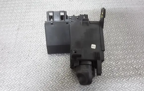 Mercedes-Benz E W210 Light switch 2028205026