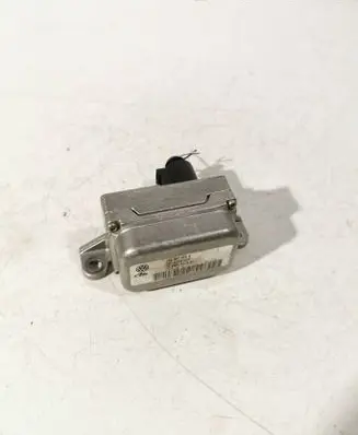 Volkswagen Golf V ESP acceleration yaw rate sensor 1K0907655B 10098503194 U973L30F7Z