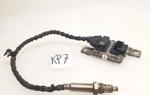 Audi A4 S4 B8 8K Lambda probe sensor 8K0907807Q