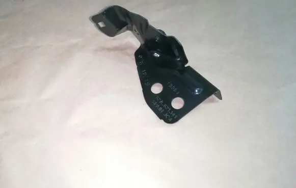 Audi A1 Fender mounting bracket 82A82114182A