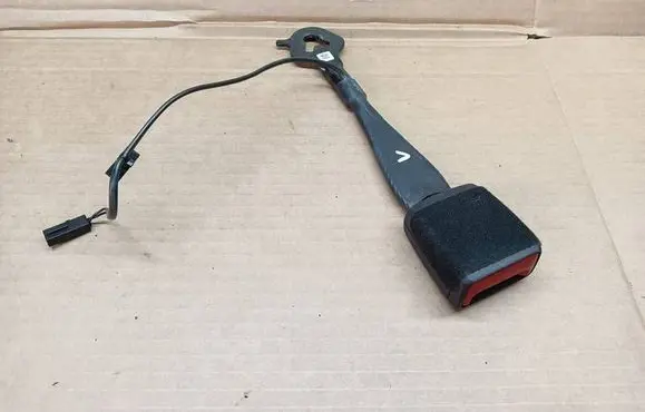 Audi A4 S4 B9 Front seatbelt buckle 4M0857755E
