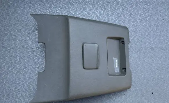 Nissan Patrol Y61 Other center console (tunnel) element 96913VB005