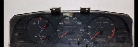 Nissan Primera Speedometer (instrument cluster) E100120