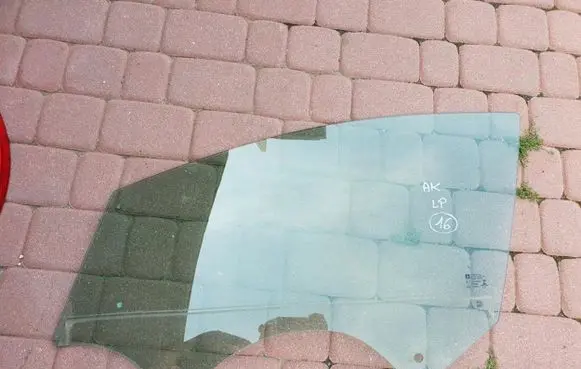Opel Astra K Sliding door window/glass 