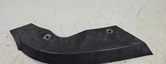Under headlight/headlamp trim