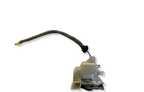Audi Q3 8U Front door lock 8J2837016E