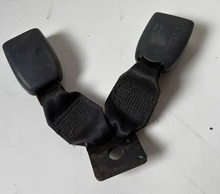 Chrysler Sebring (ST-22 - JR) Rear seatbelt buckle OWN721DVAA