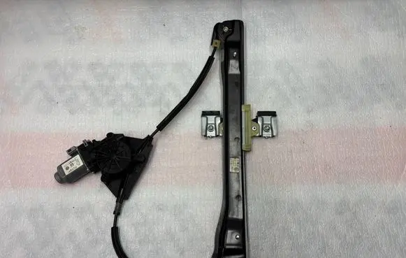 Volkswagen Up Front door electric window regulator 1S3837462A