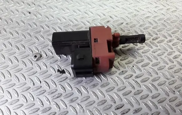 Clutch pedal sensor