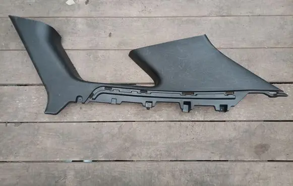 Hyundai i40 (D)pillar trim (top) 
