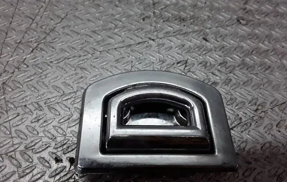 Volkswagen PASSAT B5.5 Tie down hook / loop 1J0864203D