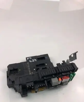 Mercedes-Benz E W212 Fuse box set 2129003702
