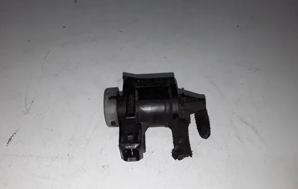 Audi A2 Air pressure sensor 1J0906283A