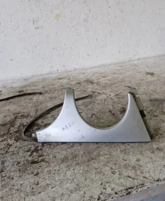 Mercedes-Benz E W210 Under headlight/headlamp trim 