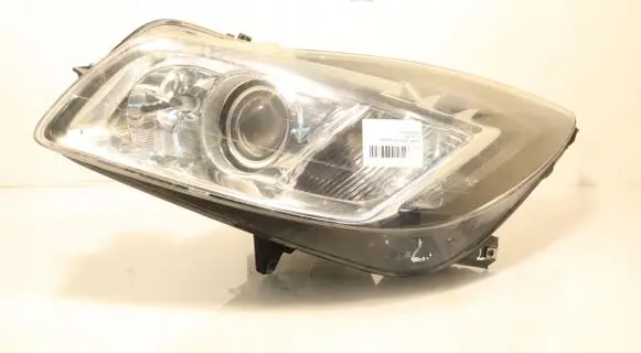 Opel Insignia A Headlight/headlamp 13226792