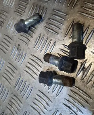 Audi A4 Allroad Nuts/bolts 