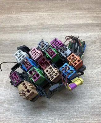 Audi A8 S8 D2 4D Other relay 4D0972575 929747