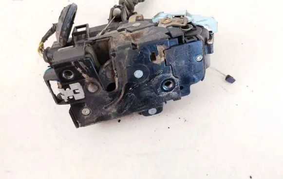 Volkswagen Caddy Rear door lock a00468