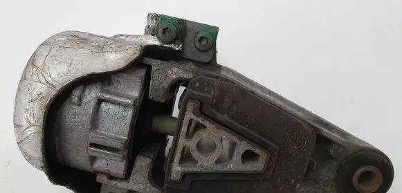 Citroen C5 Engine mount bracket 326C65