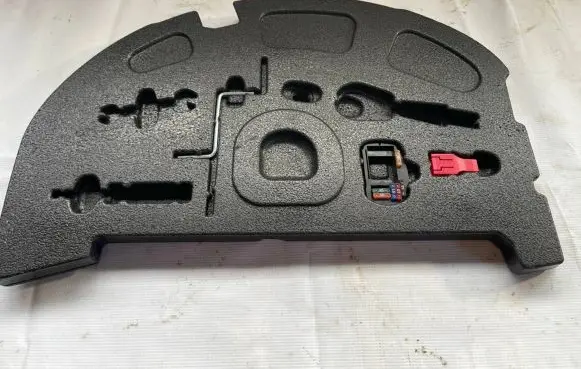 BMW 6 E63 E64 Tool box 6948513 52758211 GSRMANV