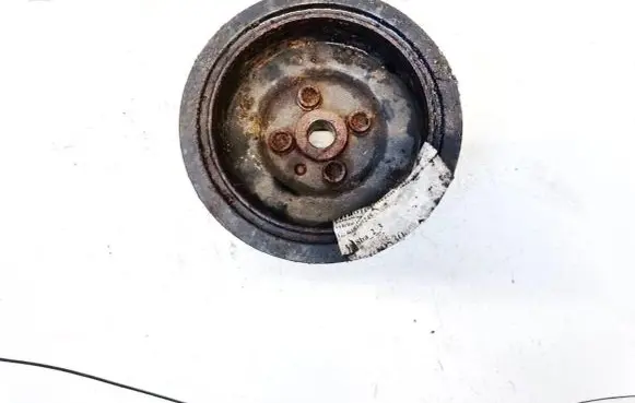 Volkswagen PASSAT B6 Crankshaft pulley 03g105245