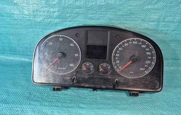 Volkswagen Caddy Speedometer (instrument cluster) 1T0920863A 110080343