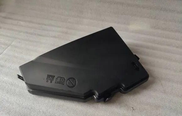 Volvo V60 Fuse box cover 31398001