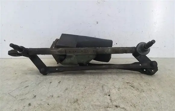 Renault Scenic I Front wiper linkage 8200106711A