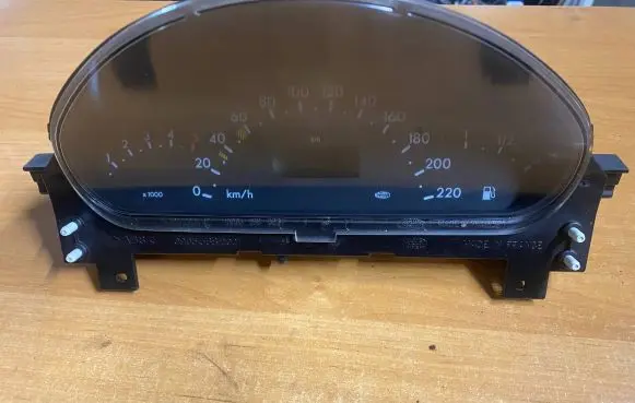 Mercedes-Benz Vaneo W414 Speedometer (instrument cluster) A4144461221 0503160019 503000780304