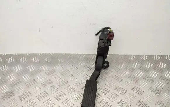 Hyundai i20 (BC3 BI3) Accelerator throttle pedal 327001RXXX