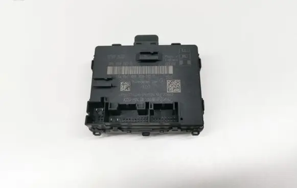 Volkswagen Touareg III Door control unit/module 4M1959595D