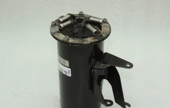 Volkswagen Tiguan Fuel filter housing 3C0127400C 5N0127399D