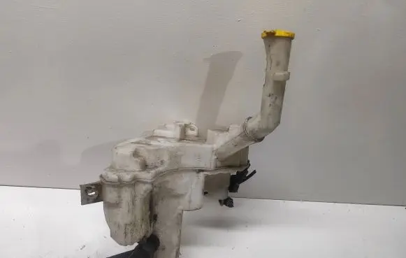 Mazda 3 I Windshield washer fluid reservoir/tank 860142728