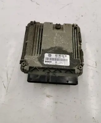 Volkswagen Golf V Engine control unit/module 03G906016EB 1039S05107 0281011818