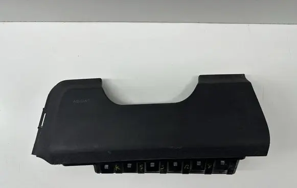 Ford Mustang VI Knee airbag JR3BC699D91 JR3BC699D91AE3ZHE SKL1902220761