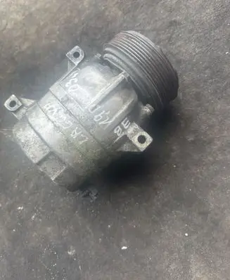 Renault Laguna II Air conditioning (A/C) compressor (pump) 7711134454