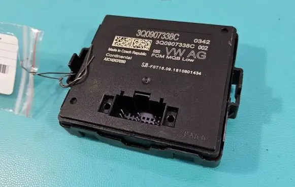 Skoda Octavia Mk3 (5E) Central body control module 3Q0907338C IMPRK1557994
