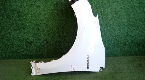 Toyota Yaris XP210 Fender 