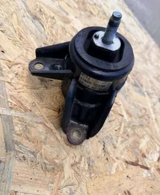Hyundai i40 Engine mount bracket 218103Z100