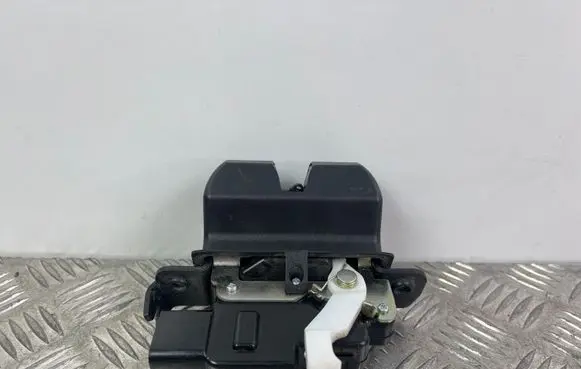 SsangYong Rexton Tailgate/trunk/boot lock/catch/latch