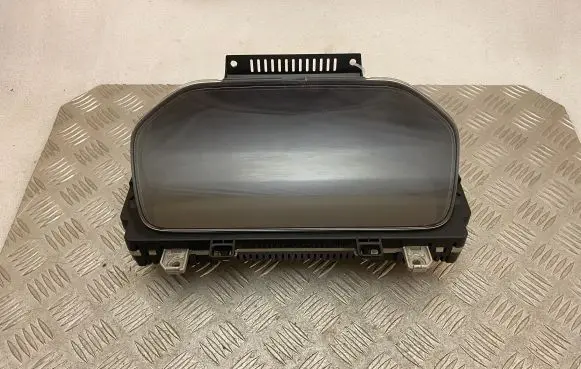 Volvo XC90 Speedometer (instrument cluster) 31665340