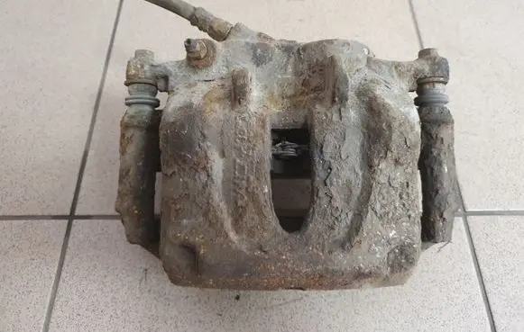 Opel Vivaro Front brake caliper