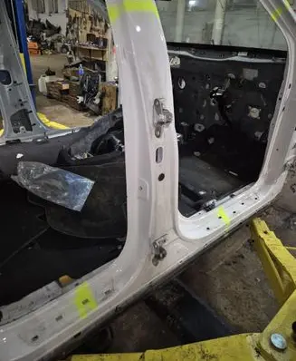 Hyundai Santa Fe Pillar (middle) NOCODE