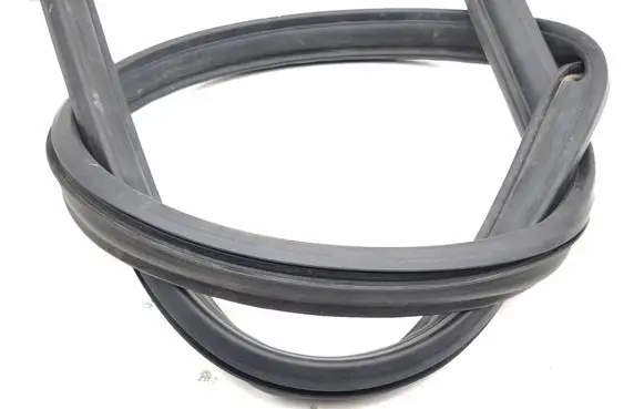 Peugeot 3008 III Engine compartment rubber 