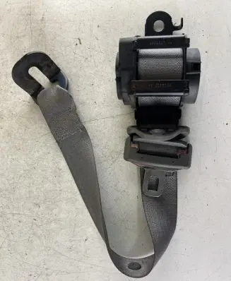 Jeep Grand Cherokee (WK) Rear seatbelt 1CL93BD5AA 1PI2235344