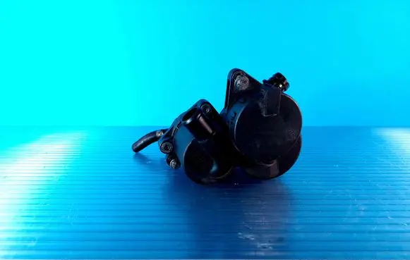 Mercedes-Benz Vito Viano W639 Breather valve 1928404700